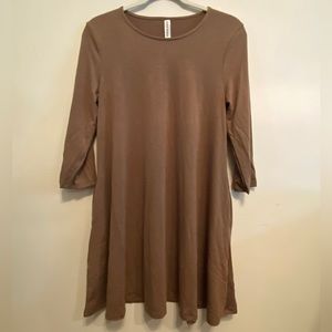 Tunic Pocket Dress, 3/4 sleeve - Mocha
